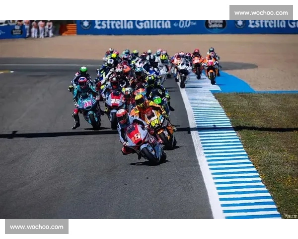 以我车为主角的赛道争锋 向速度极限发起冲击 以我车为主角的赛道争锋 向速度极限发起冲击