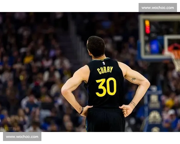 库里领衔勇士迎战强敌 展现全能球技助队突破困境 库里领衔勇士迎战强敌 展现全能球技助队突破困境